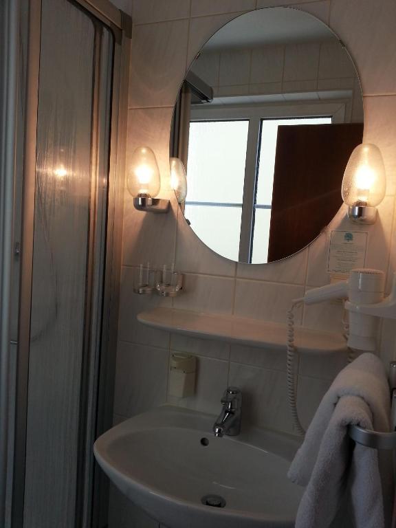 Hotel Sonne Leinfelden-Echterdingen Quarto foto